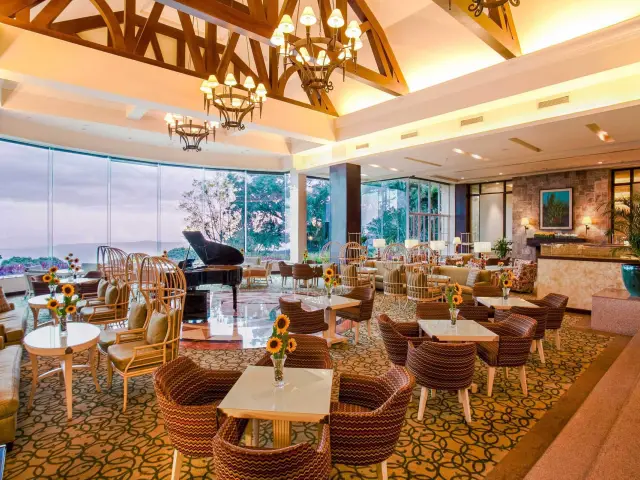 Lobby Lounge - Taal Vista Hotel Food Photo 2