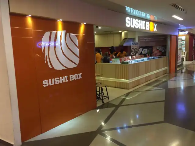 Sushi Box Food Photo 5