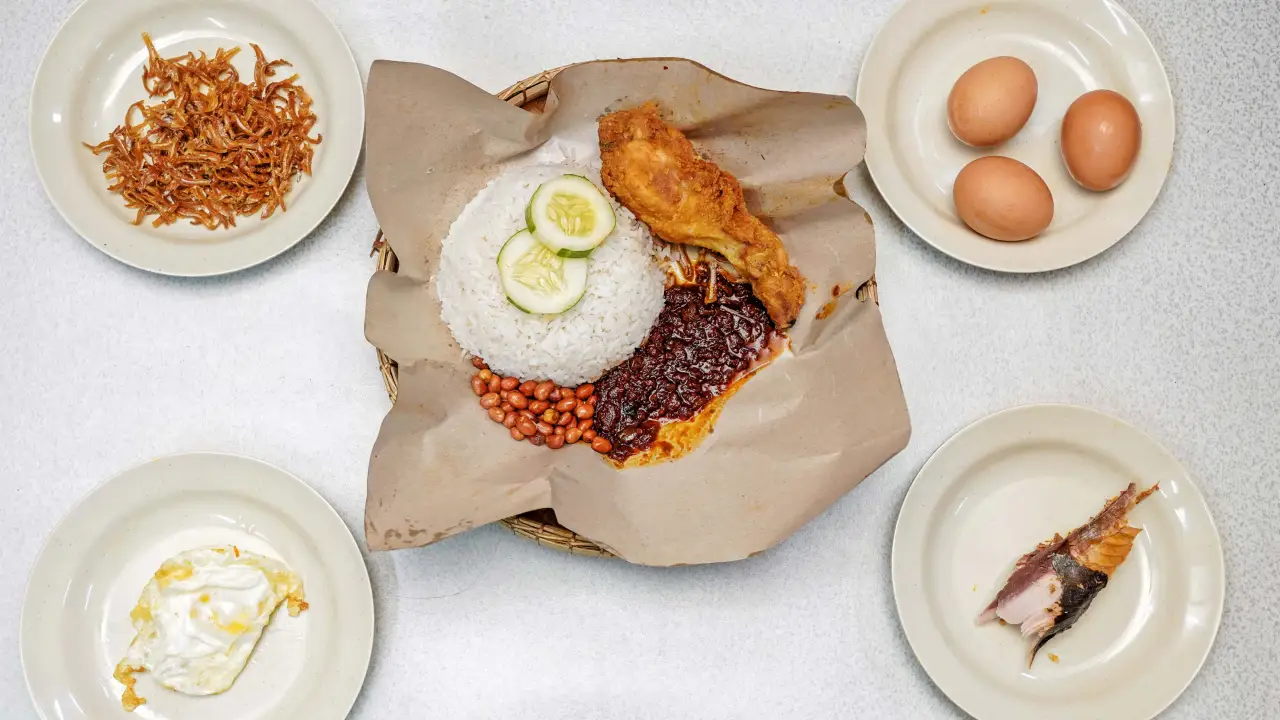 Nasi Lemak Kukus Kak Dah Cd(Cwgn Gong Kiat)