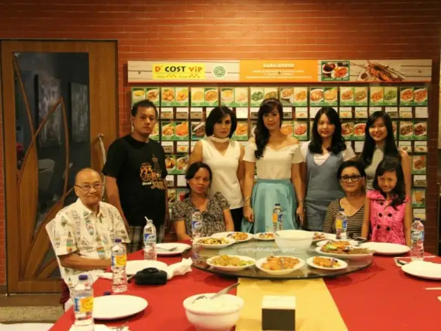 Gambar Makanan D'Cost VIP Kuta Bali 7