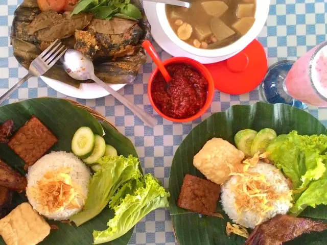 Gambar Makanan Ayam Goreng Maulagie 3