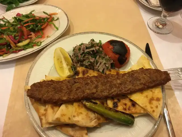 Adana Çimento - Lokal'nin yemek ve ambiyans fotoğrafları 11