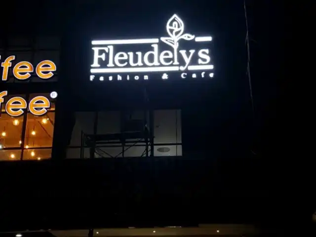 Gambar Makanan Fleudely's Fashion & Cafe 2