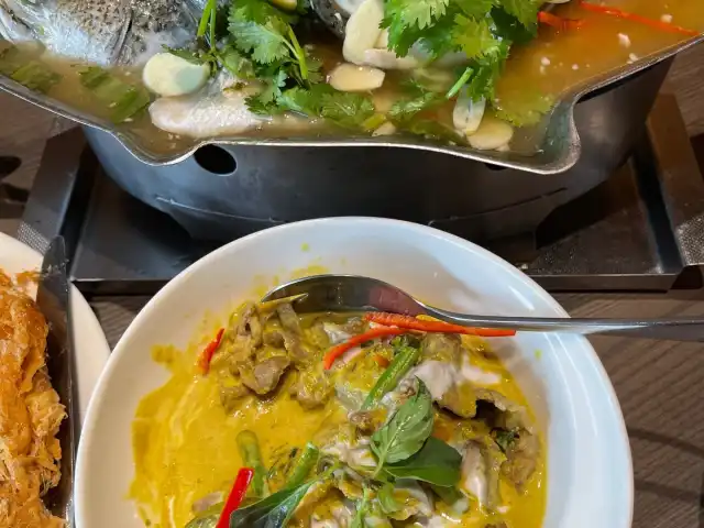 Para Thai Food Photo 4