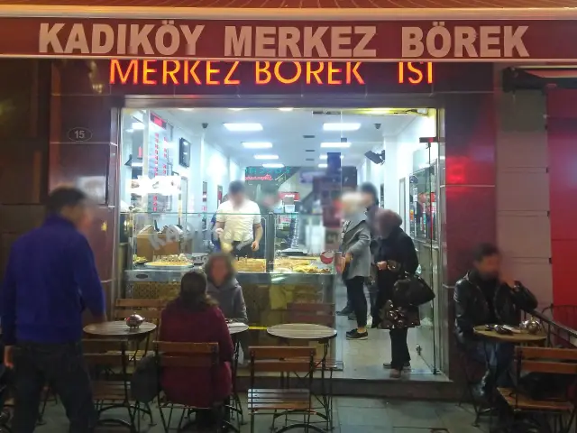 Kadıköy Merkez Börekçisi'nin yemek ve ambiyans fotoğrafları 3