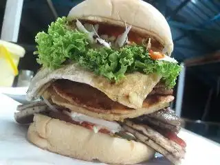 Burger Panah Lintor Food Photo 1