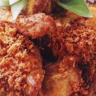 Ayam Goreng & Bakar Diwo, Dago