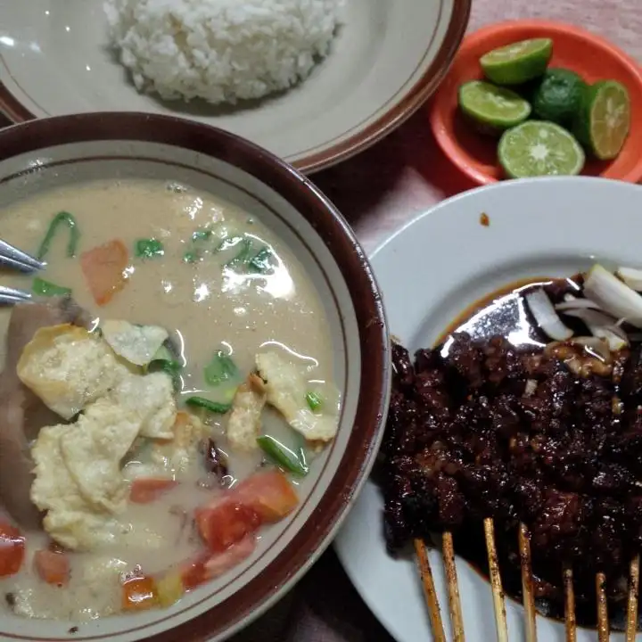 SATE + SOP KAKI KAMBING"LUMINTU",jl NUSAKAMBANGAN,DENPASAR