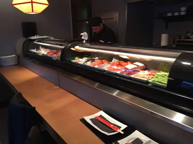 İoki Sushi Bar & Japanese Restaurant'nin yemek ve ambiyans fotoğrafları 79