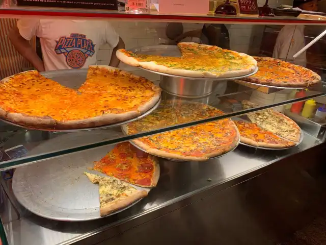 Gambar Makanan Pizza Place 16