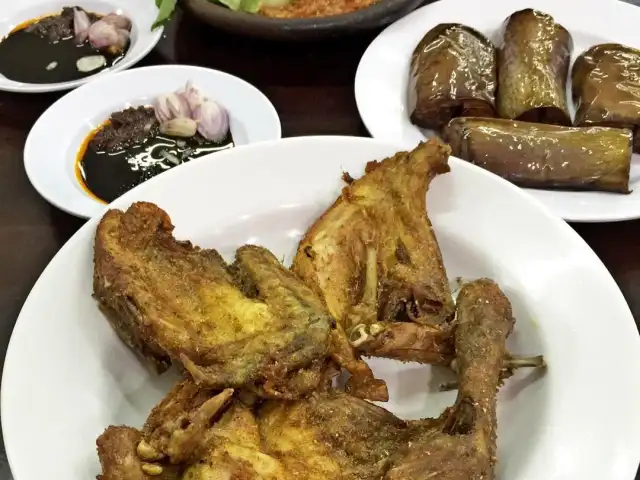 Ayam Goreng Mitra Pemuda