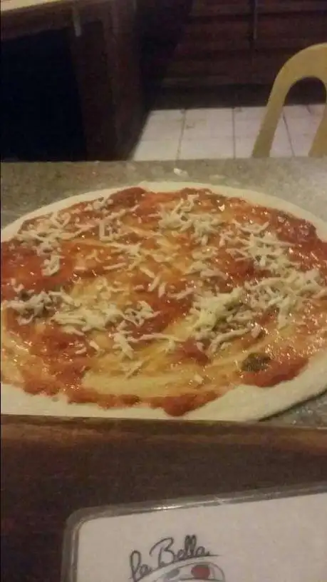 La Bella Pizza Bistro
