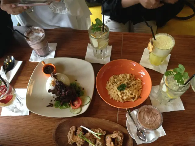 Gambar Makanan AfterYouBistroTerrace 11