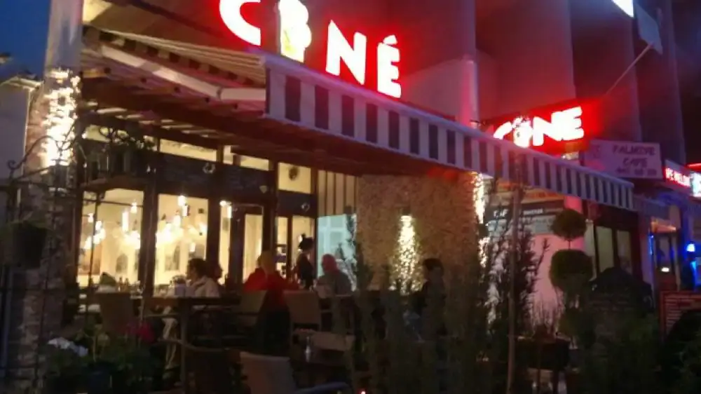 Cine Cafe