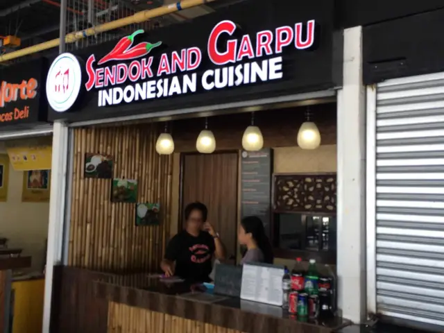 Sendok and Garpu Food Photo 3