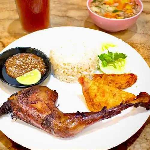 Gambar Makanan Ayam Sempurnah, Diponegoro 5