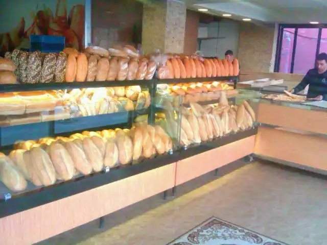 Enes Ekmek Fırını'nin yemek ve ambiyans fotoğrafları 1