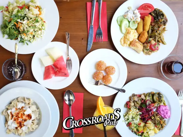 Crossroads Pub'nin yemek ve ambiyans fotoğrafları 31