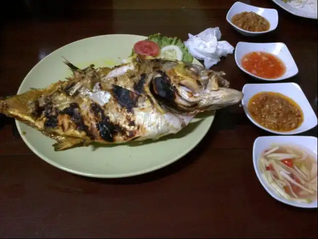 Gambar Makanan Selat Makassar,,ikan bakar 8