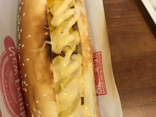 New Frank's Hot Dog'nin yemek ve ambiyans fotoğrafları 17