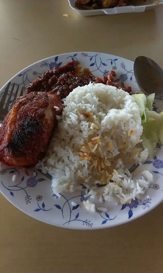 Nasi Lemak Depan Kubur Food Photo 6