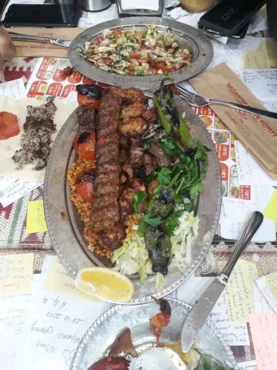 Gaziantep Közde Künefe Kebap Salonu'nin yemek ve ambiyans fotoğrafları 16