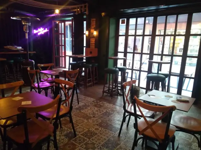 Laika Tiki Bar'nin yemek ve ambiyans fotoğrafları 2