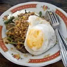 Gambar Makanan Kedai Surya (Nasi Campur / Lalapan), Sentot Prawirodirjo 3