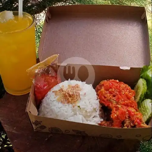 Gambar Makanan Mie Pedas Puan, Jajanan & Ayam Geprek, Flamboyan 3