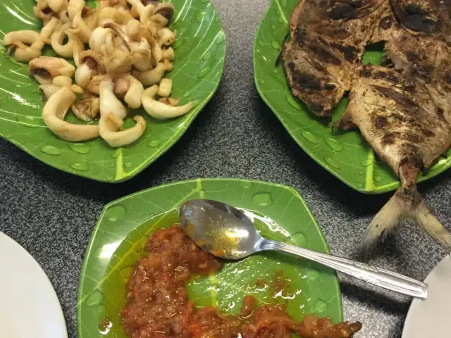 Gambar Makanan Restoran Ikan Tude Manado 12