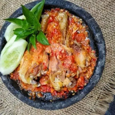 Gambar Makanan Ayam Geprek ''Nabil'', Jl. Aw Syahranie Gg.45 Blok C 14