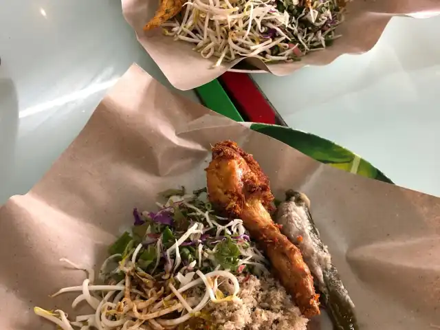 Nasi Kerabu Mek La Food Photo 2