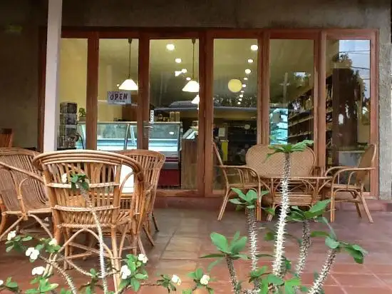 Gambar Makanan Ubud Deli 10