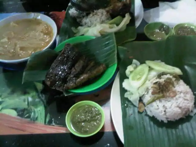 Gambar Makanan Warung Pecel Lele Mas Toto 12