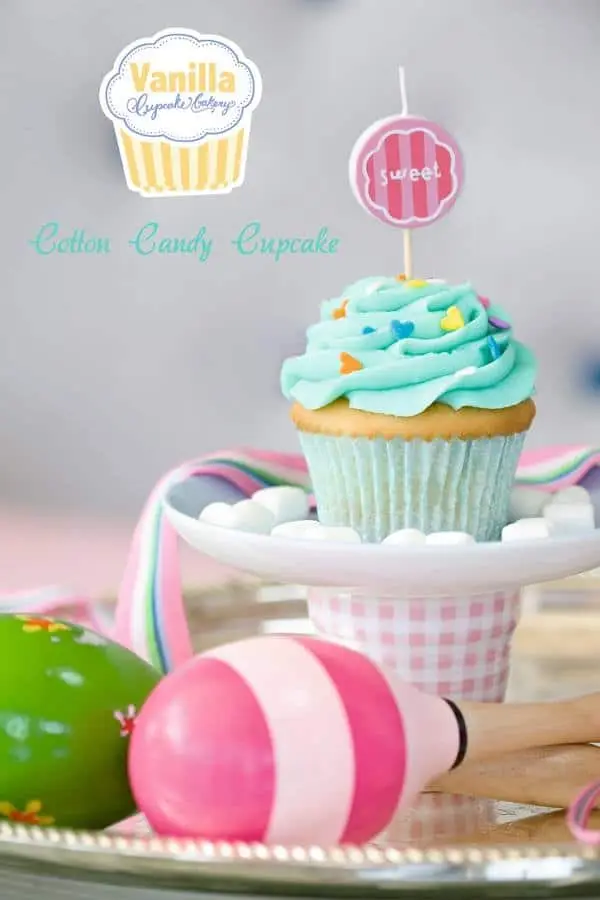 Vanilla Cupcake Bakery Food Photo 18