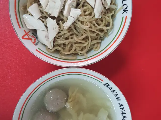 Gambar Makanan Bakmi Ayam Alok 12