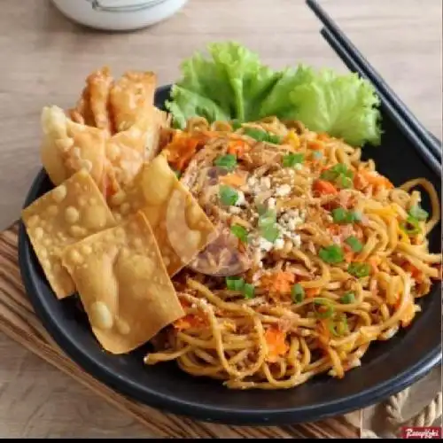 Gambar Makanan Nasi Goreng & Mie Goreng Inez, Marga Asih 3