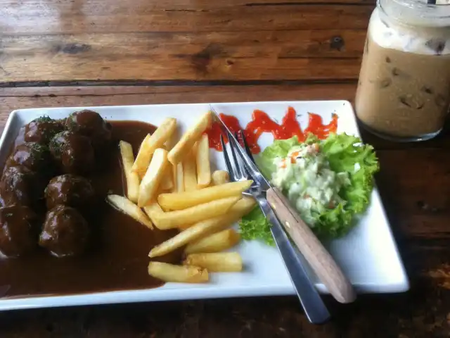 Kopee Paste Cafe Food Photo 1