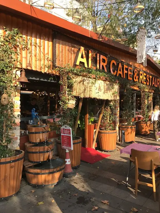 Alır Cafe Restaurant'nin yemek ve ambiyans fotoğrafları 7