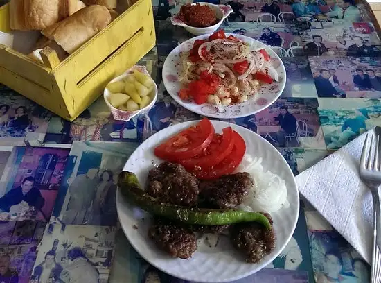 Nakliman Köfte'nin yemek ve ambiyans fotoğrafları 1