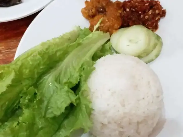 Gambar Makanan Warung Nasi Ampera 13