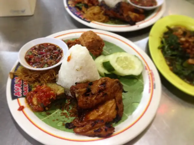 Gambar Makanan Ayam Bakar Wong Solo 6