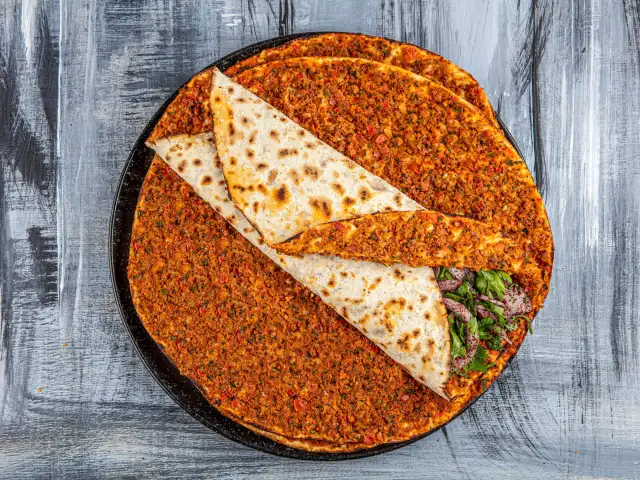 İsot Ali Lahmacun'nin yemek ve ambiyans fotoğrafları 1