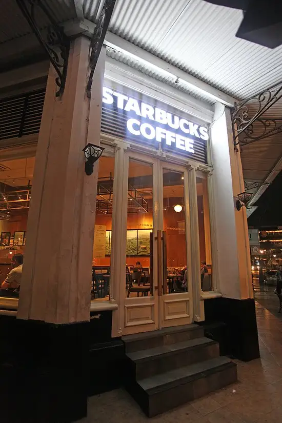 Gambar Makanan Starbucks Braga 11