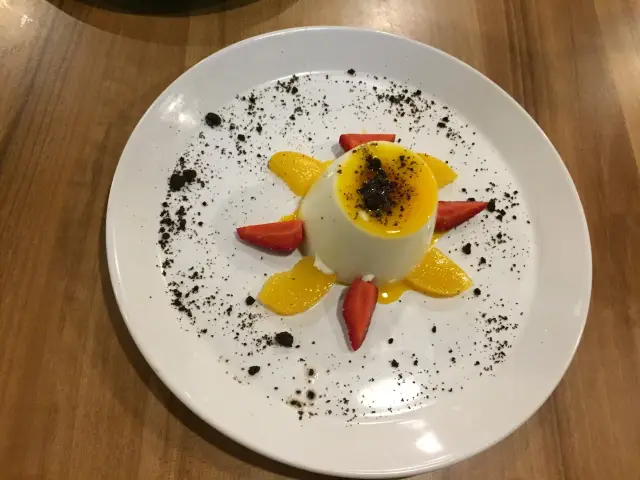 Gambar Makanan Tutup Panci Bistro 14