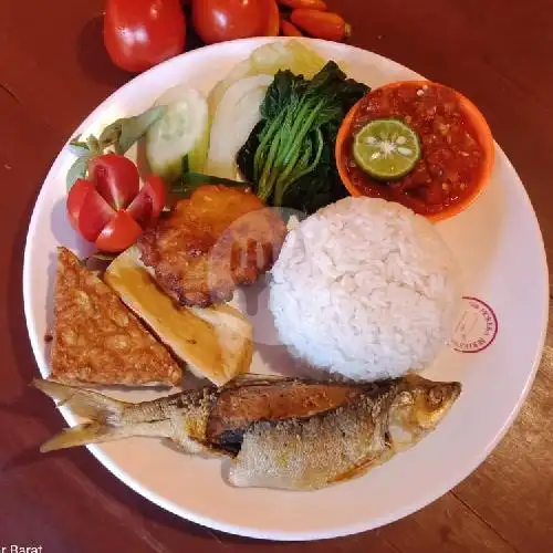 Gambar Makanan Nasi Tempong Mbak Nur, Tukad Badung 13