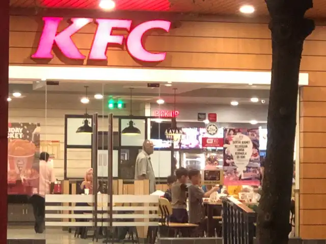 KFC/Pizza Hut Food Photo 6