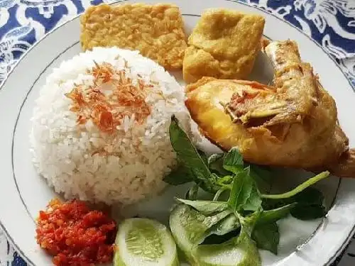 Pecel Ayam & Lele Madura Jawa Timur, Kemang Utara