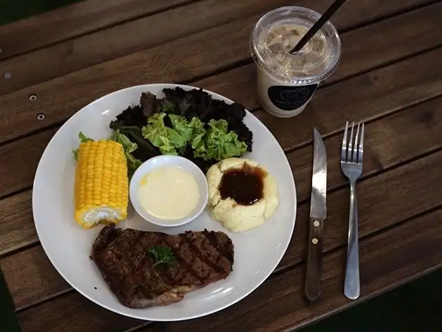 Gambar Makanan Meaty Steak & Coffee 1