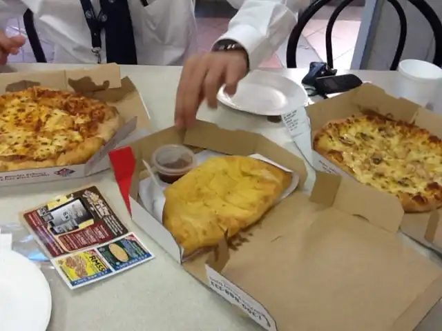 Domino's Pizza Food Photo 6